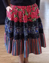 Load image into Gallery viewer, Roses bertha mid length spinning skirt
